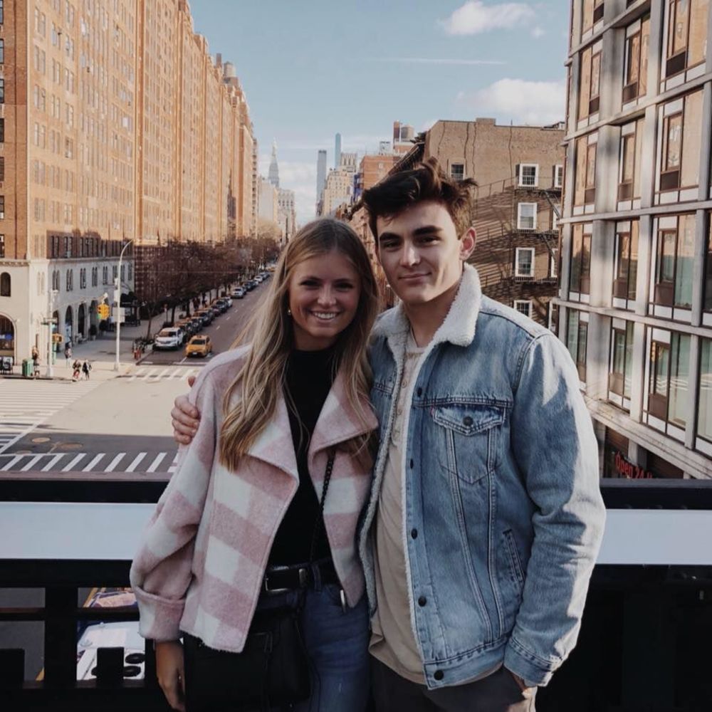 Meet your Posher, Avery